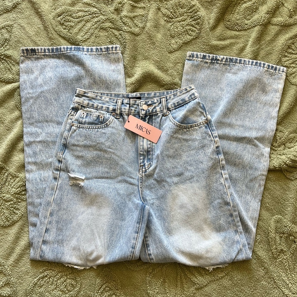 Micas Solid Cut Out Ripped Jeans in Light Wash Blue, size Small, NWT! - Picture 4 of 11